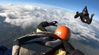 Saut en parachute PAC et Trad